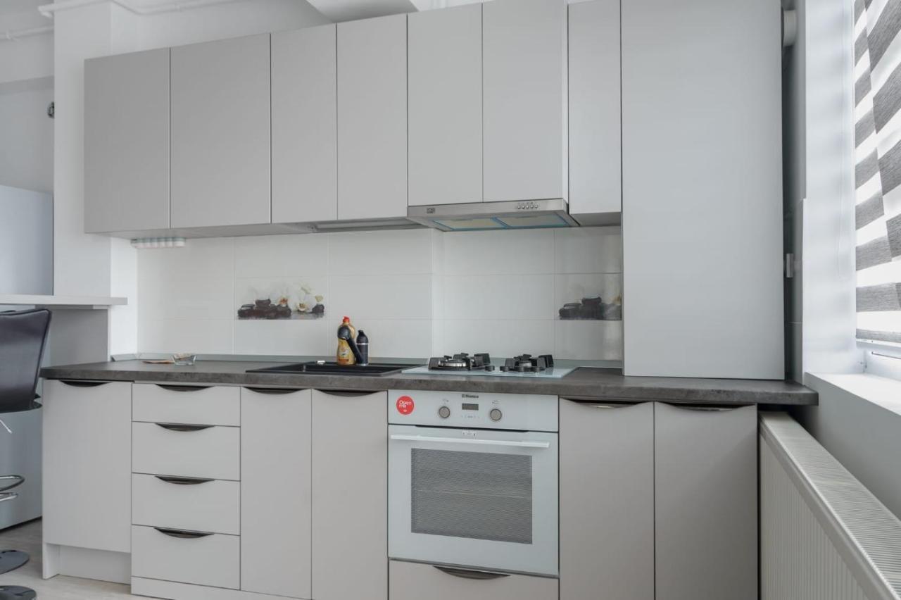 Close Palas Apartment Iasi Extérieur photo